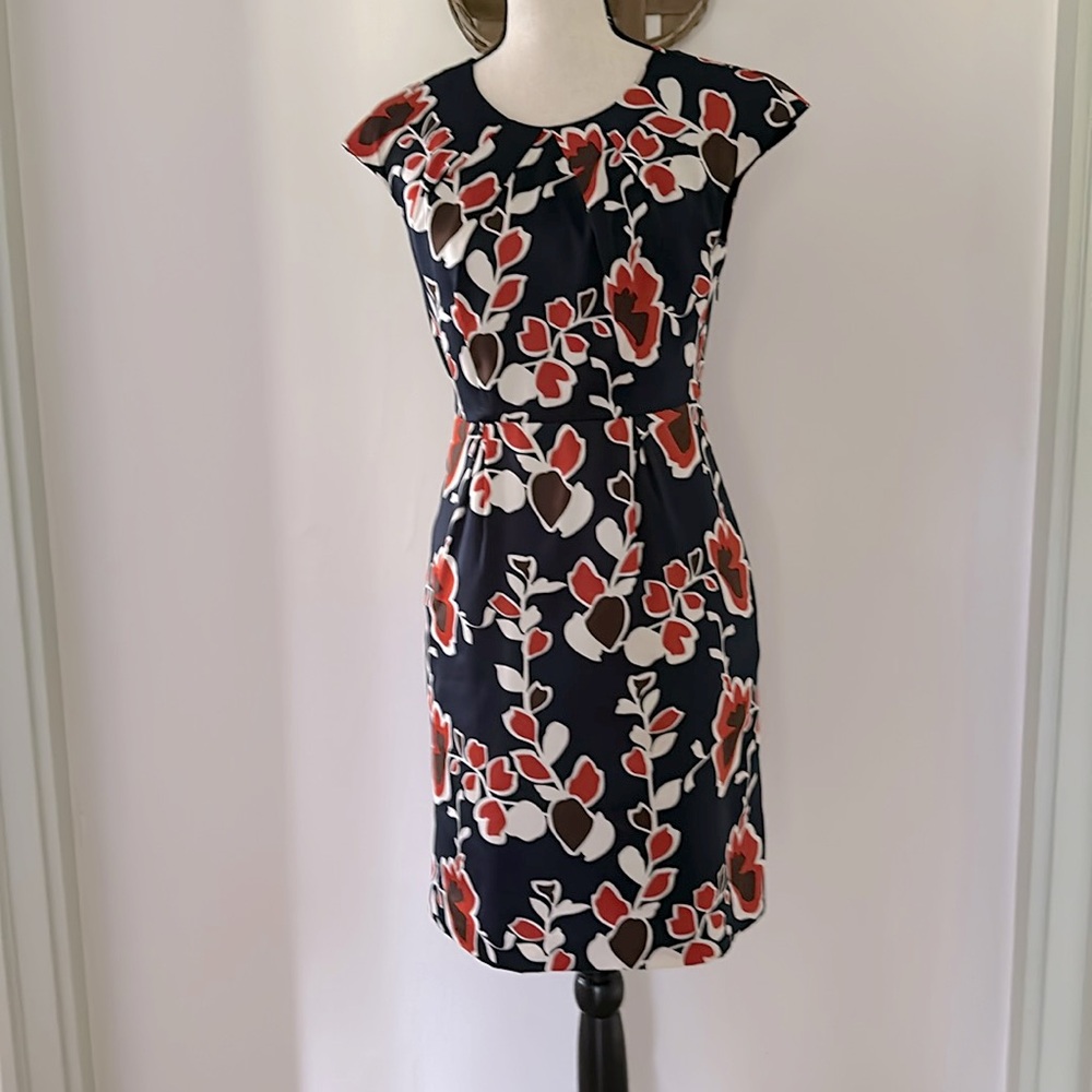 🌸 Banana Republic Elegant Floral Pattern Dress 🌸